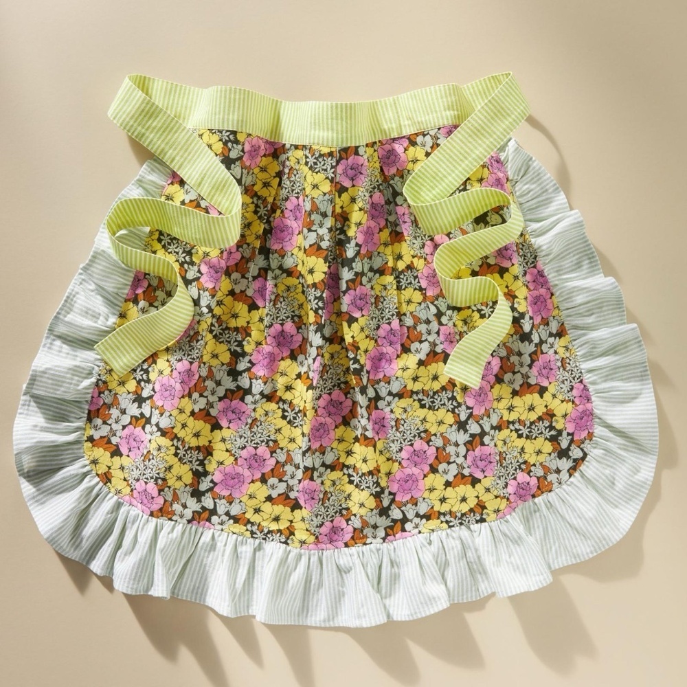NWT Anthropologie Lyla Half Apron  Floral